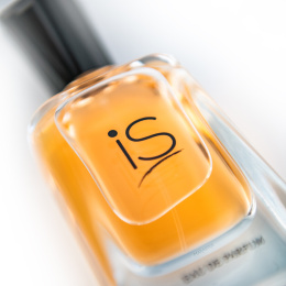 Fragrance World - Is Eau de Parfum, 75 ml