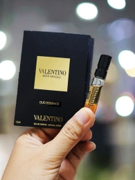 Пробник Оригинал Valentino Noir Absolu Oud Essence 1.5 ml