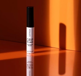 База под тени Catrice Grip To Last Eyeshadow Primer тон 010 Made to Stay