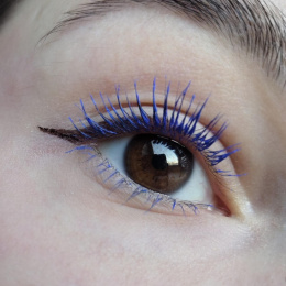 Тушь для ресниц синяя Essence Crazy Life Coral Ultra Blue