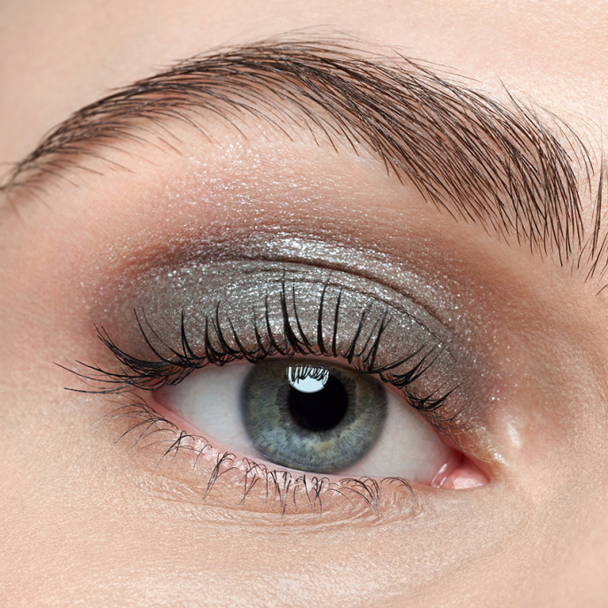Тени для век Catrice DIAMOND TREASURES тон 030 Smokey diamond