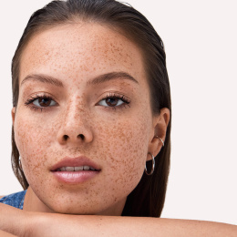 Помада с мерцанием Catrice Diamond Glaze тон 040 No shade, just sparkle