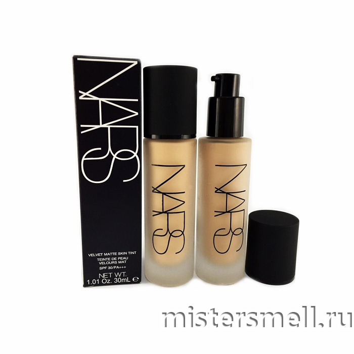 Стойкий матовый тональный. Тон nars Velvet Matte Skin Tint. Nars тональный крем вельвет Матт оттенки. Nars тональный крем матирующий. Nars тональный крем летуаль.
